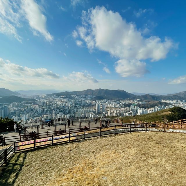 부산시가 한눈에 보이는 황령산 전망대