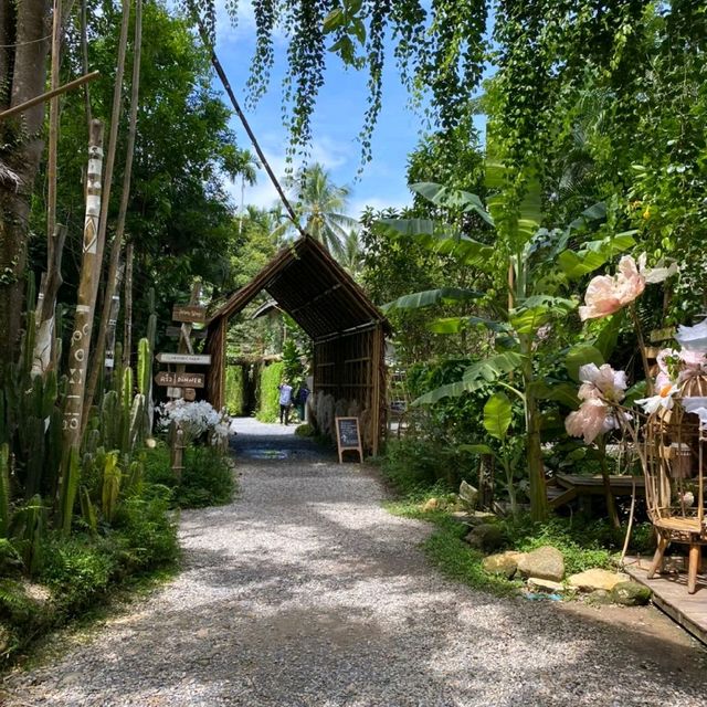 บ้านไร่ไออรุณ ระนอง