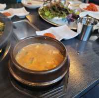 비오는 날 실내데이트는 삼겸살맛집 제주토종흑돼지