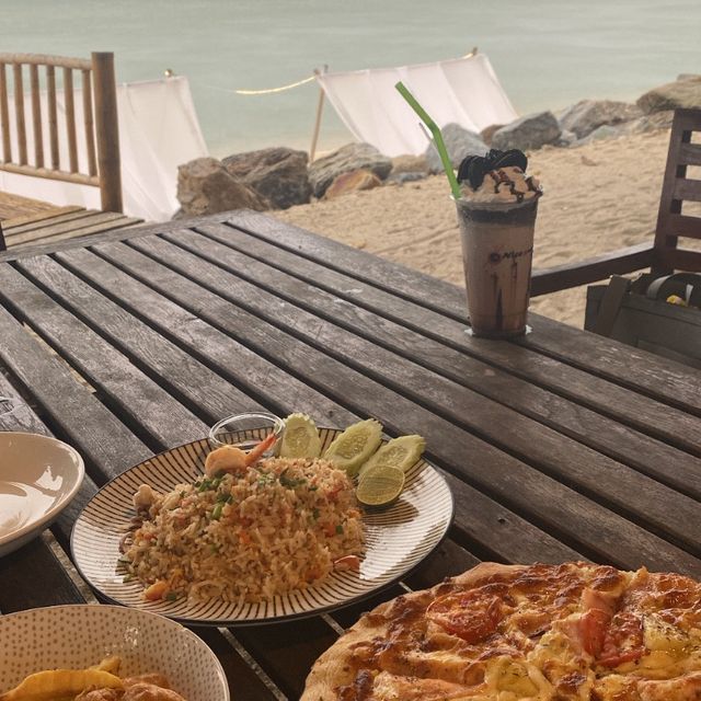 Nice beach คาเฟ่