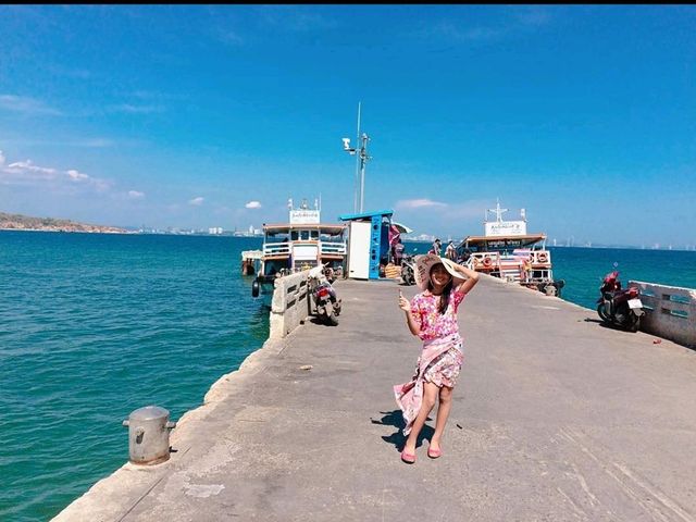 เกาะล้าน​ เที่ยวทะเลน้ำใสๆใกล้กรุงฯ
