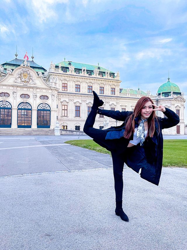 From Day to night at Belvedere Palace ☀️🌚 