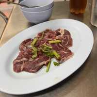 曼谷｜傳統炭燒牛雜火鍋🍲