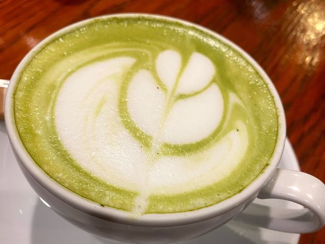 คาเฟ่นกฮูก Owly cafe&co.