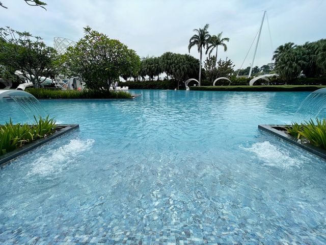 Largest hotel resort swimming pool in SG