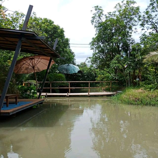 ชายสมัยคาเฟ่ 2498  คาเฟ่ไนสวน