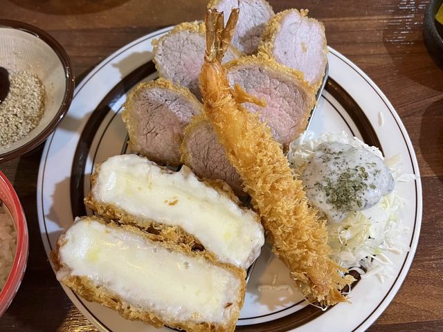 꼭 가야하는 청주 감성맛집 (연어초밥, 모듬카츠 뿌셔) “연이자카야” 꼭 가야하는 청주 감성맛집 (연어초밥, 모듬카츠 뿌셔) “연이자카야”