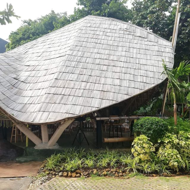 Andalay beach bar& cafe 
