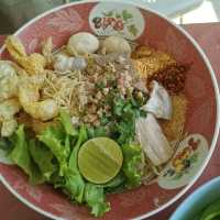 ก๋วยเตี๋ยว​หมูแปดริ้ว อร่อยแบบสูตรดั้งเดิม 
