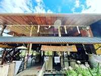 “ปัว”คาเฟ่กาแฟบ้านไทลื้อ ทุ่งนา ผ้าไทลื้อ ภูเขา 