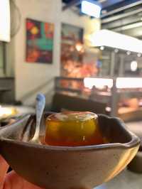 【✨湊湊火鍋店🍲 可愛企鵝造型墨魚丸 任添鴨血豆腐😻 仲有夜市遊戲區😆】