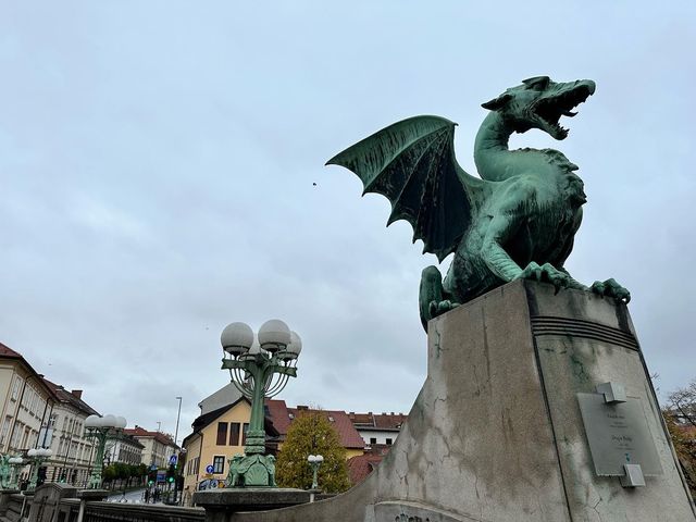 斯洛維尼亞🇸🇮景點-龍橋