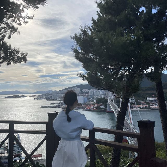 탁트인 뷰에 여수 시내를 한 눈에 볼 수 있는 돌산대교 