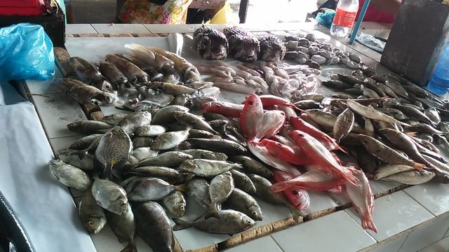 반타얀 퍼블릭 마켓.