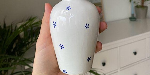 NEW Make vases on pottery wheel in Oakville, Bronte Harbour | Artventures Oakville