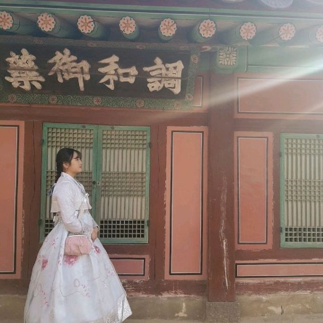 날씨가 선선해진 지금, 한복 데이트