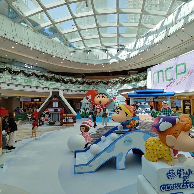 同蠟筆小新一齊滑雪合照將軍澳MCP