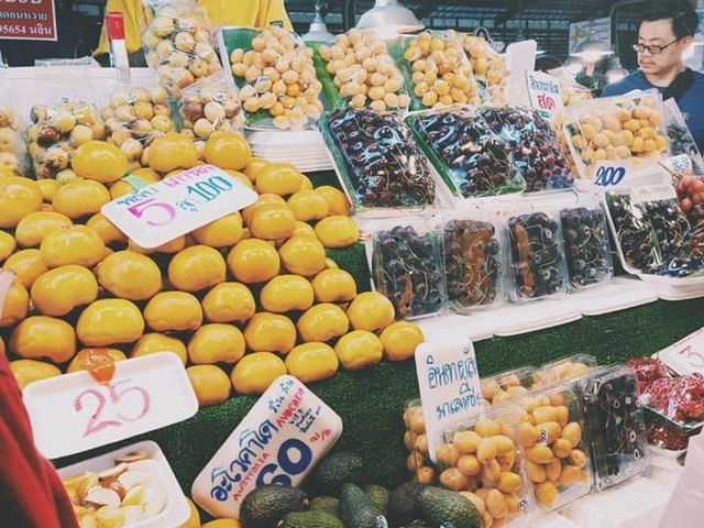 ตลาดน้ำดอนหวาย นครปฐม