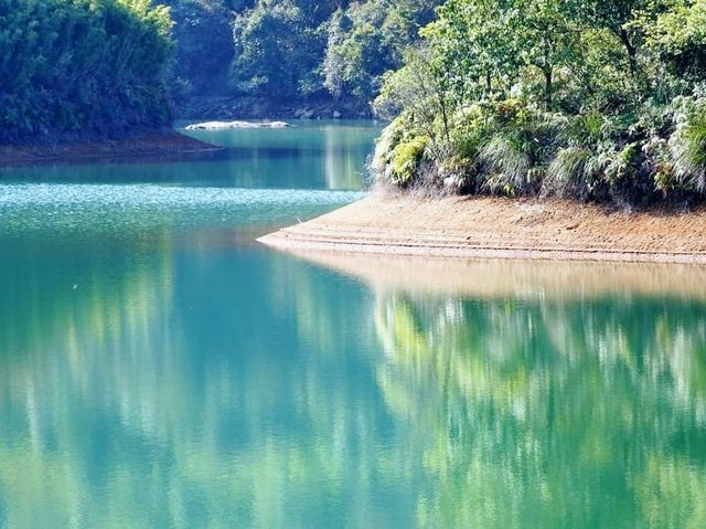 再遊河背水塘