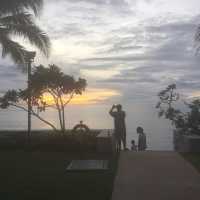 รร.สวยหรู อาหารเช้าอร่อย สระว่ายน้ำล้อมรอบห้องพัก