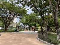 賈炳達道公園