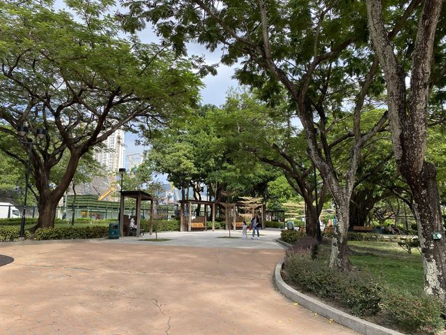 賈炳達道公園