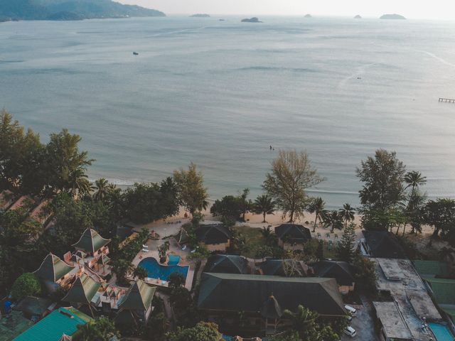 ที่พักแนวบาหลี ริมทะเลเกาะช้าง 