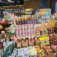 A Supermarket that has everything(Photo Ed)