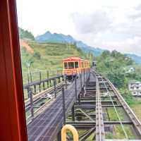 นั่งกระเช้าลอยฟ้าไปหายอดเขา "𝙁𝘼𝙉𝙎𝙄𝙋𝘼𝙉" 🏔 
