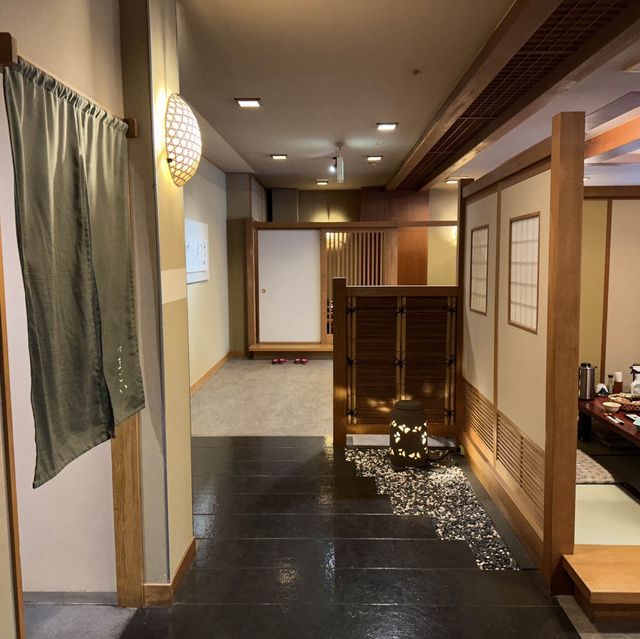 万座亭の夕食と朝食の様子