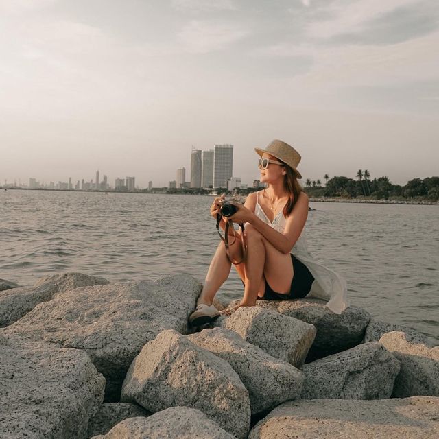 ที่พักติดทะเล เดินลงหาดได้เลย 