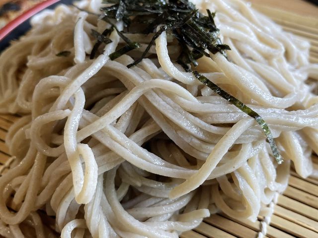 マイナスイオンたっぷり『白糸の滝』