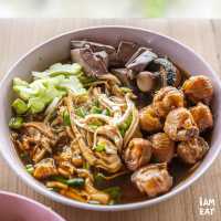 ก๋วยเตี๋ยวไก่มะระริมนาอย่างเด็ดพิกัดราชพฤกษ์