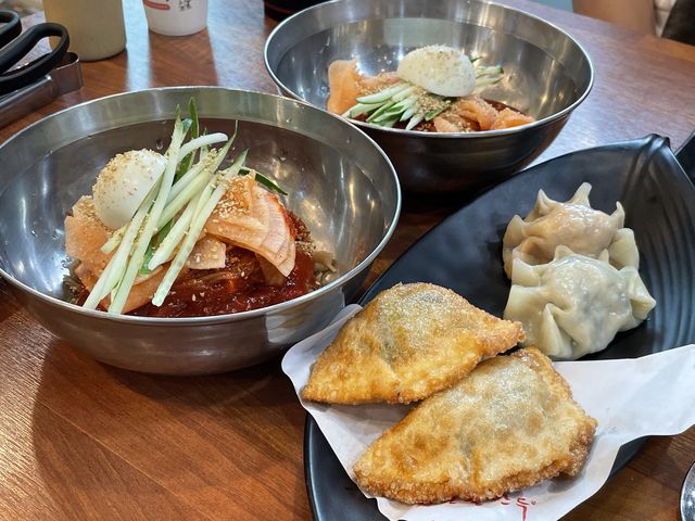 맛집 핫플은 여기! 비빔냉면 먹기~~ 