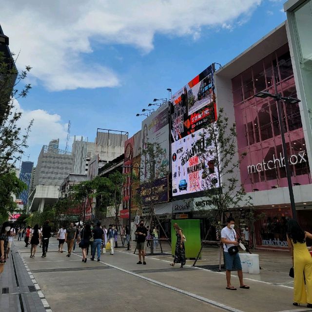 Bangkok- New Siam Square Walking Street