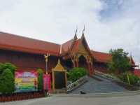 วัดโพธิ์ลอย