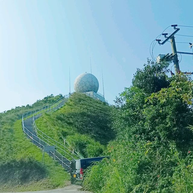 秋高氣爽，飛鵝山道，心曠神怡！