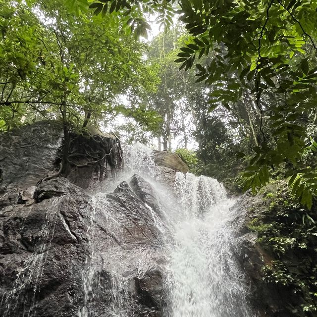 Hiking at Sungai Pisang. Amazing scenic hike