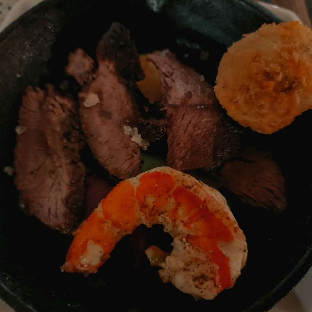 森林與篝火的夜晚 花蓮鹽寮秘境餐廳-賣火柴的餐桌