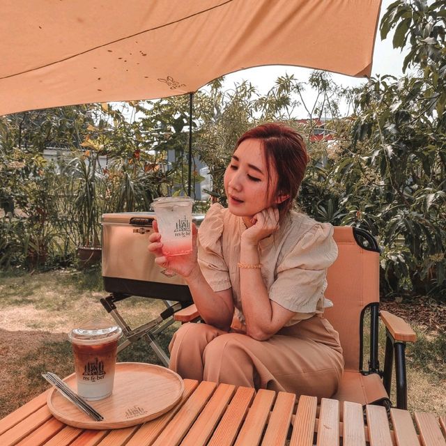 Resfeber Cafe คาเฟ่ธีมแคมป์ปิ้งที่ปทุมธานี