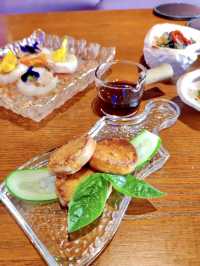 霓虹燈上、熱情的🇪🇸西班牙菜「Tapa Room」