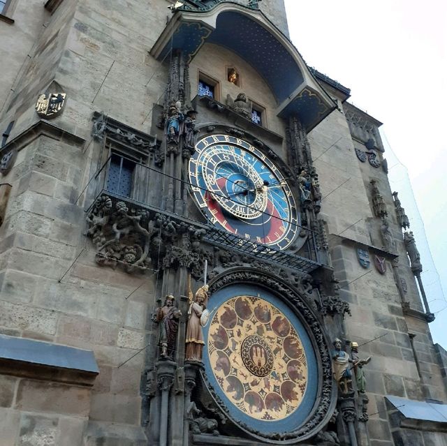 프라하 시계탑 뷰🙊