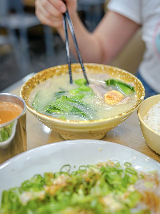 潮仔館小菜湯飯，六十零蚊抵到爛
