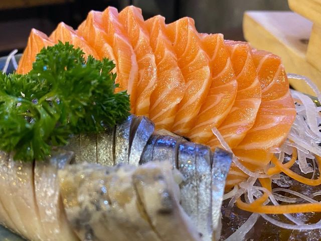 “Achita Sushi Bar (อชิตะซูชิบาร์)