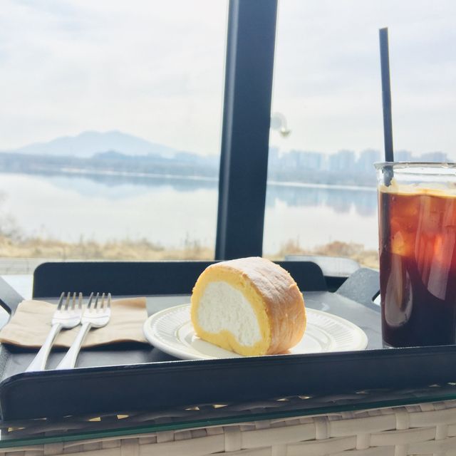 [수석동] 한강뷰와 함께하는 브런치☕️