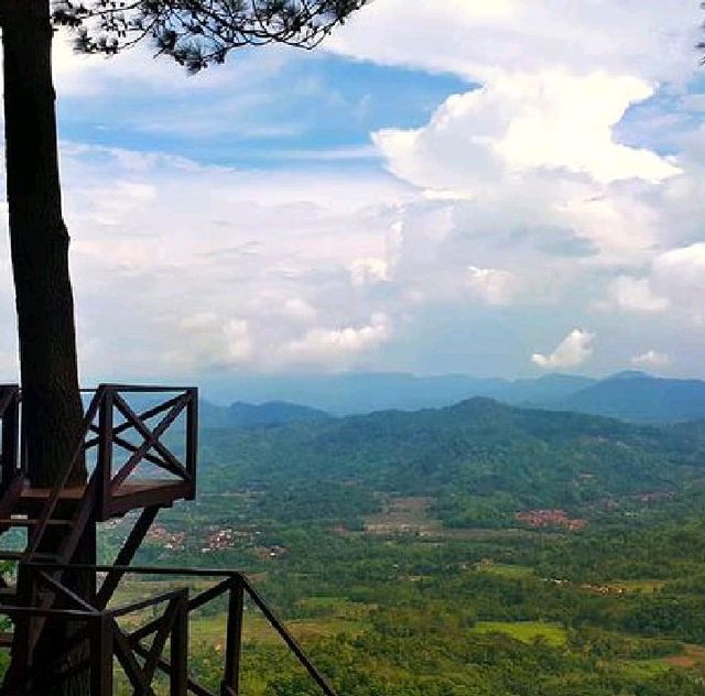 PANEMBONGAN HILL, WEST JAVA