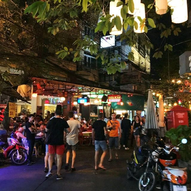 방콕여행 길거리가 정말 예쁜 람부뜨리 로드 꼭 가세요!