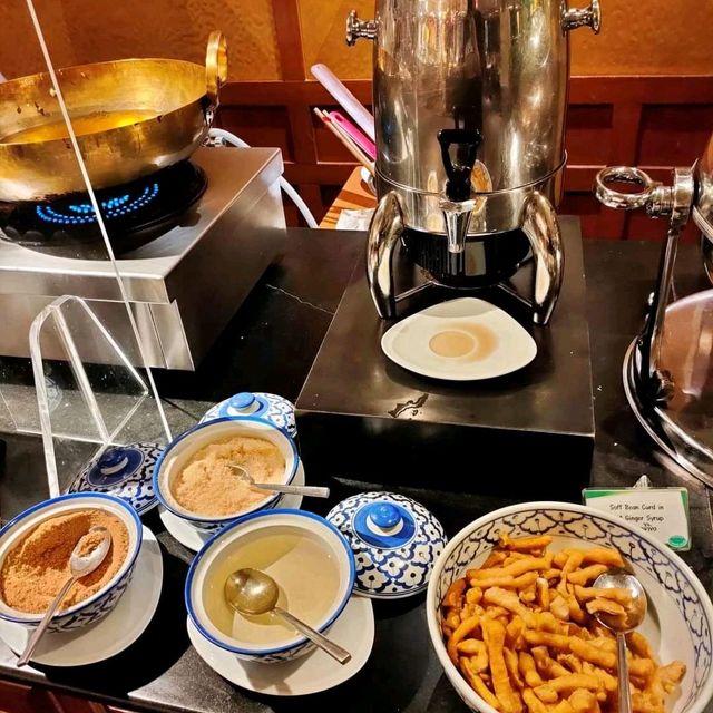 buffet นานาชาติ ฟัวกราส์ วากิว ขาหมู เป็ดปักกิ่ง