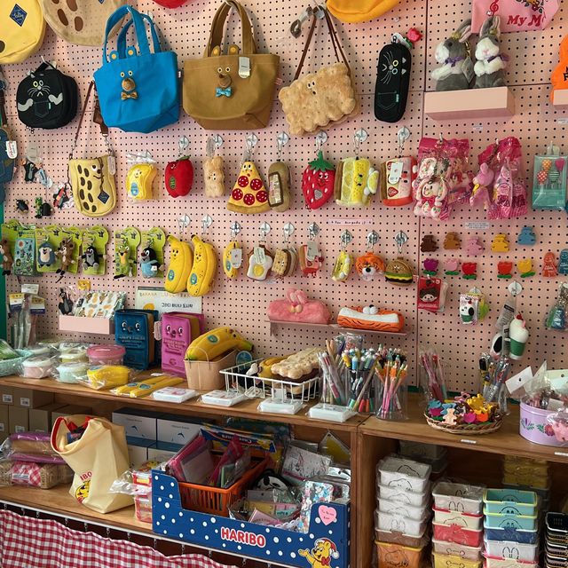 韓国/ソウル【聖水洞】緑のドアがかわいい💚雑貨屋さん