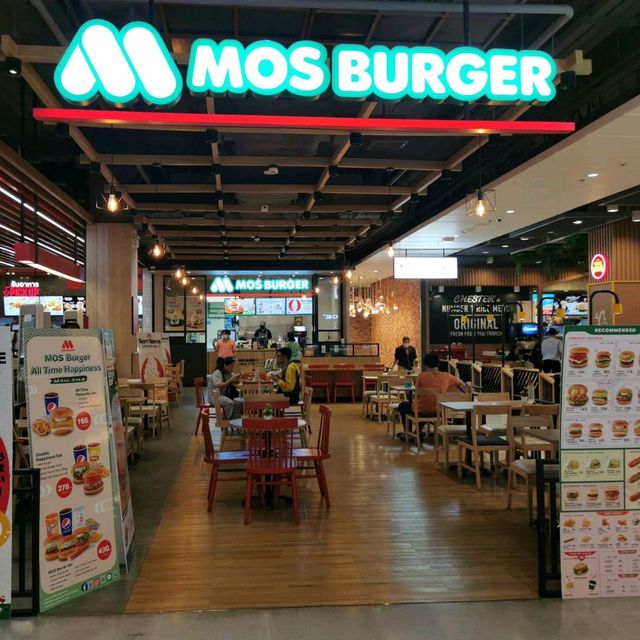 Soft Serve สุดละมุนที่ Mos Burger 